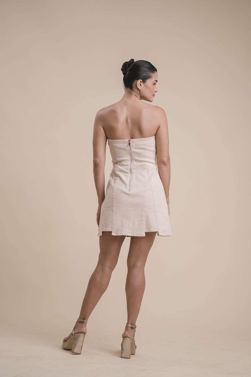 Vestido Strapless Beige