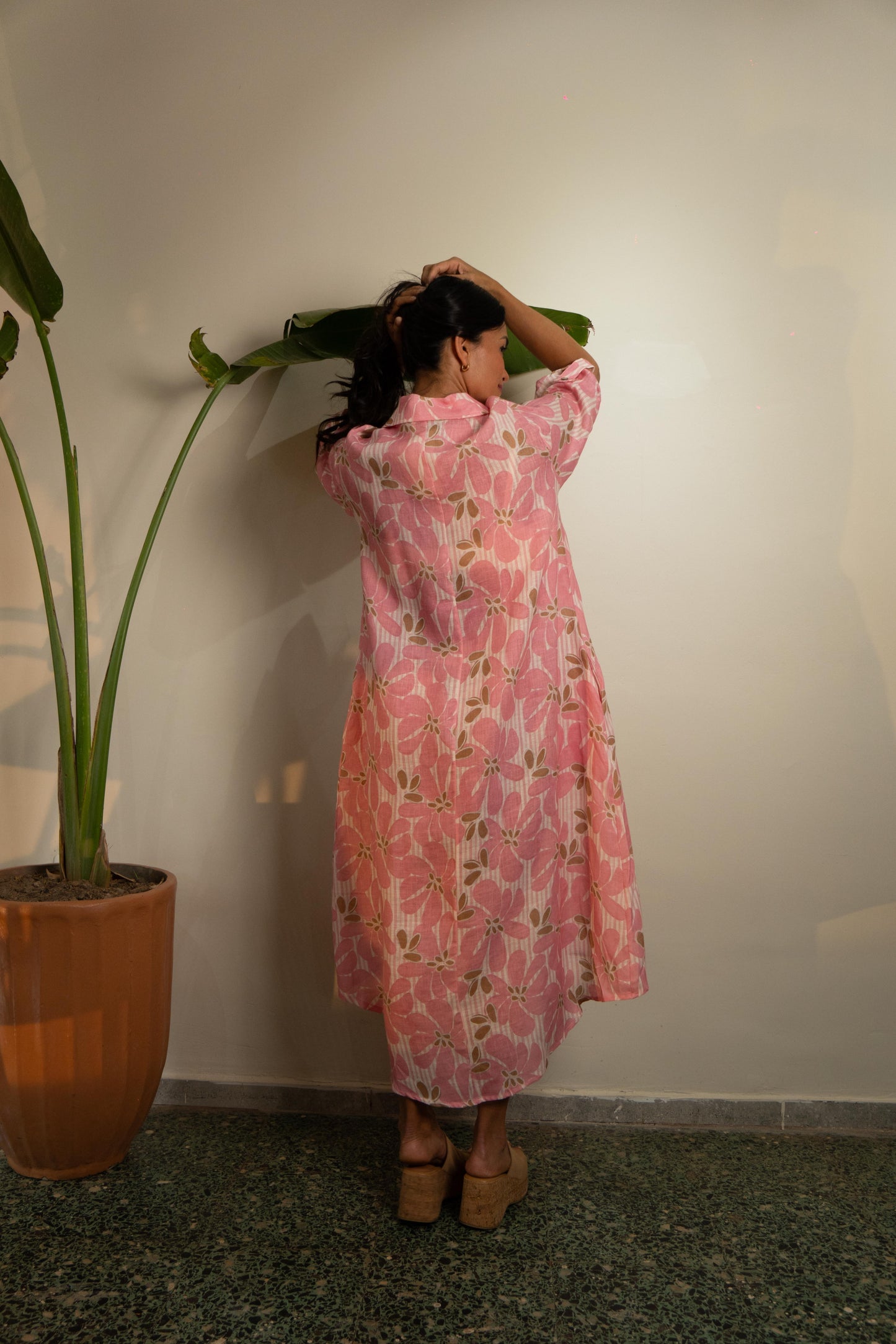 VESTIDO SARA LINO