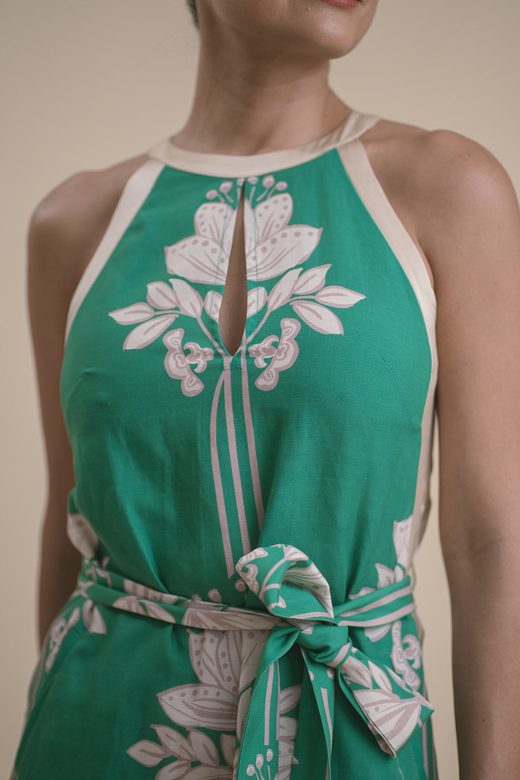 Vestido Halter c/lazo