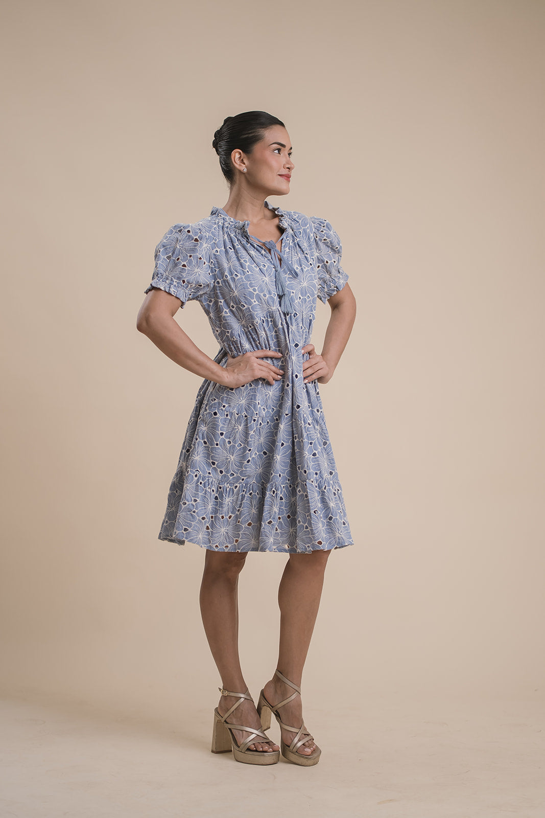 Vestido Midi Broderie