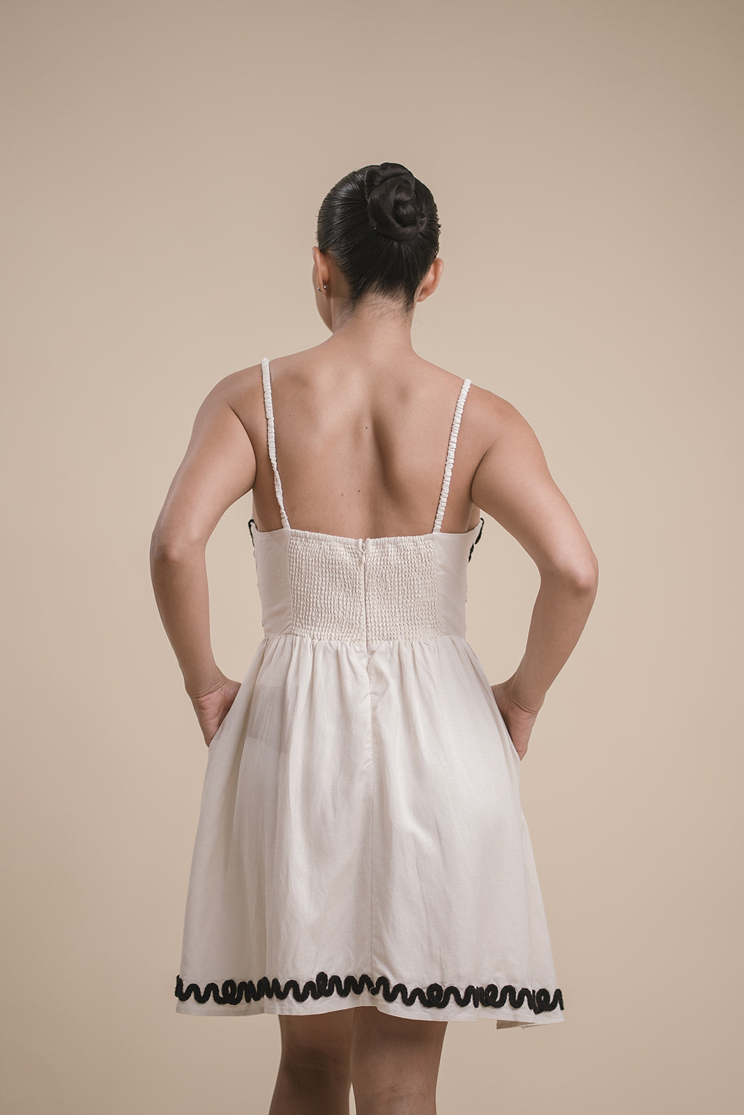 Vestido Ecru bordado